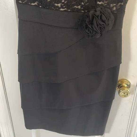 Connected women’s black sleeveless dress - Picture 3 of 10